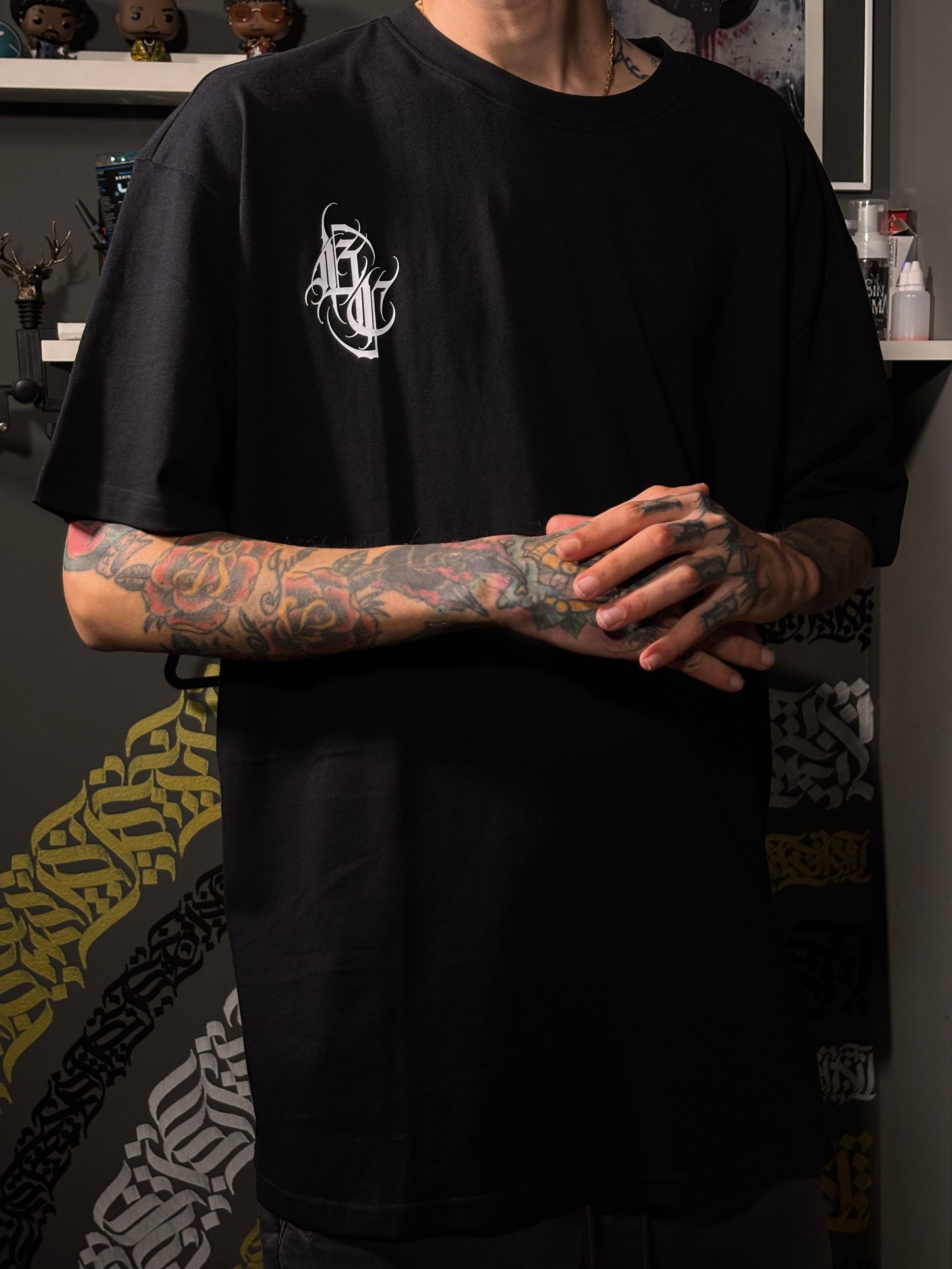 "Signature" T-shirt negra