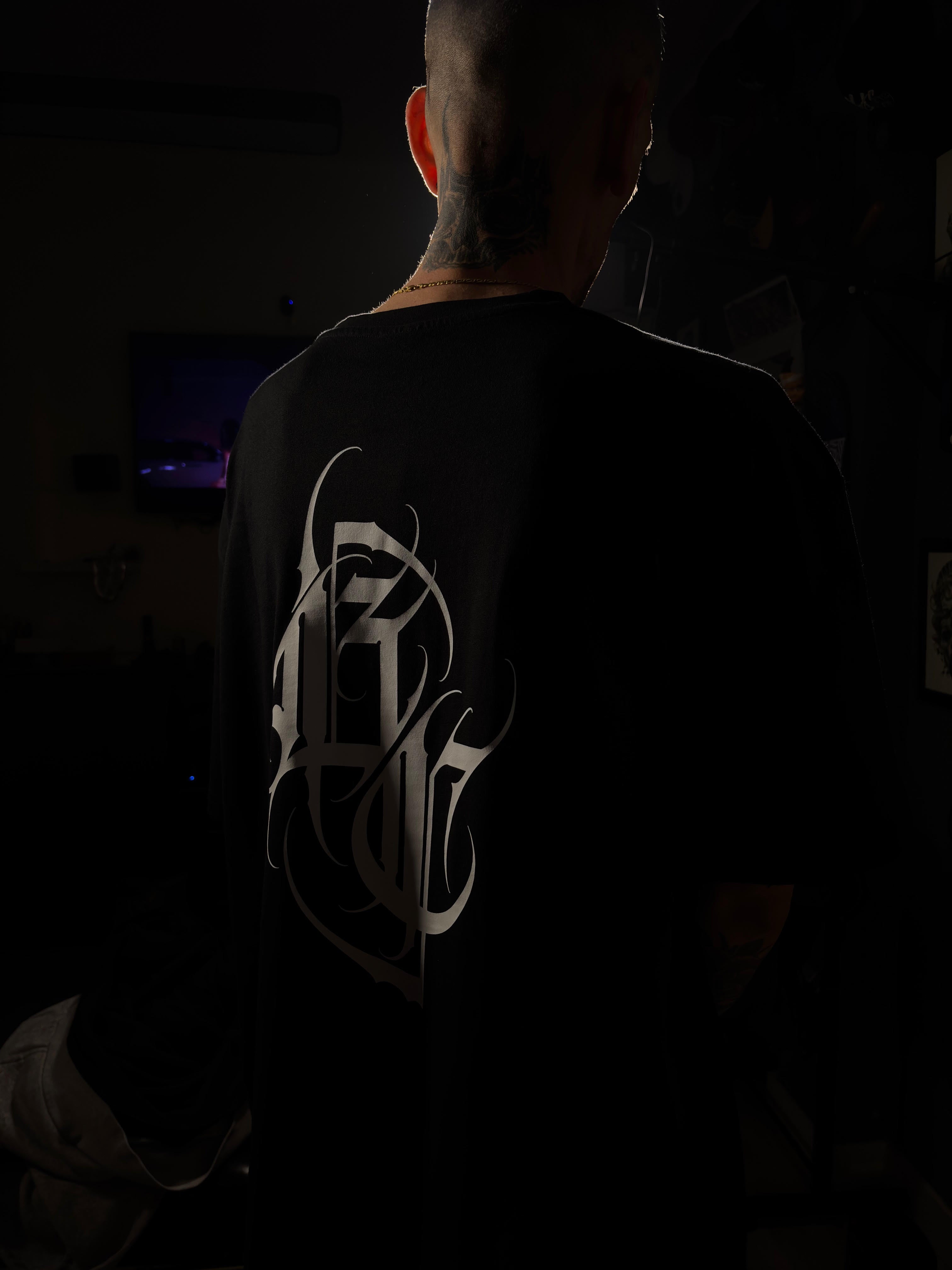 "Signature" T-shirt negra